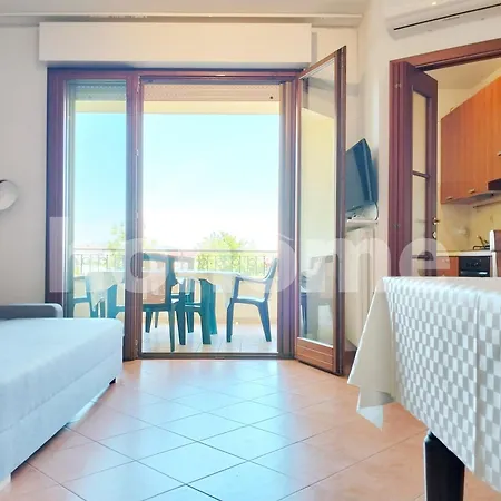 Apartment Per Vacanze Codice Rc8 Roseto Degli Abruzzi